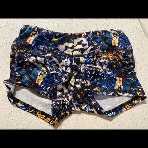 FLEO rewards short- butterfly romance